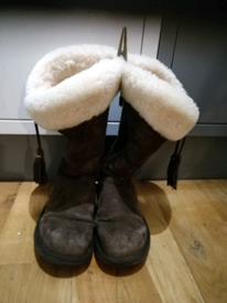ugg boots size 6